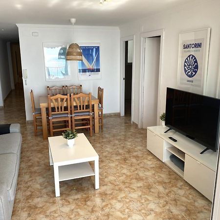 Beachfront And Renovated Apartment Кульера Экстерьер фото